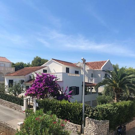 Holiday Home Brac Supetar Exterior photo