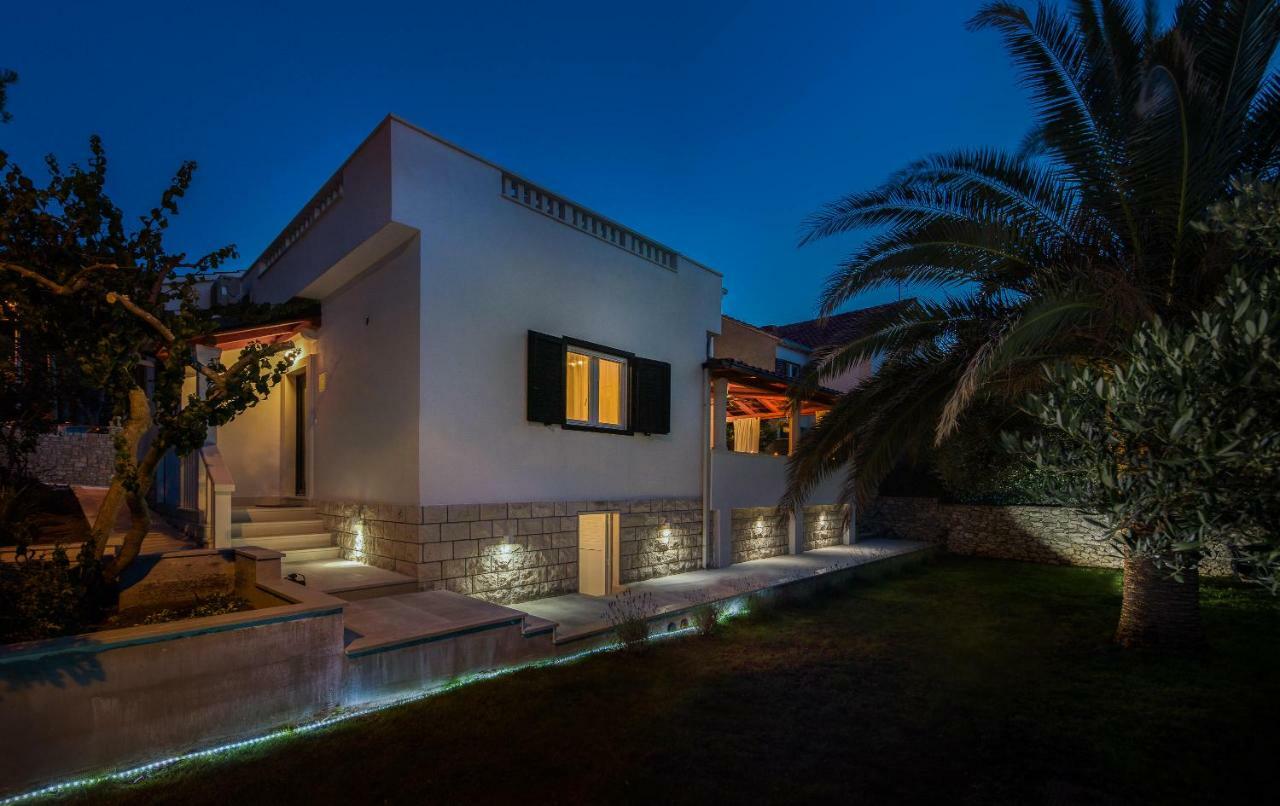 Holiday Home Brac Supetar Exterior photo